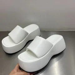 Summer New Small And Thick Sole Elevated Slippers For Women's Outwear And Vacation Slippers - White - View 1