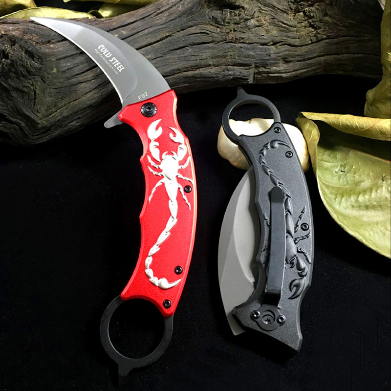 Outdoor Multifunctional Survival Claw Knife