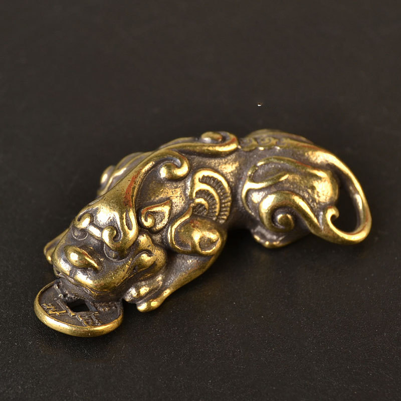 Brass Brave Keychain Pendant Car Key Chain Male Copper Brave Distressed - Shop at LoveMi