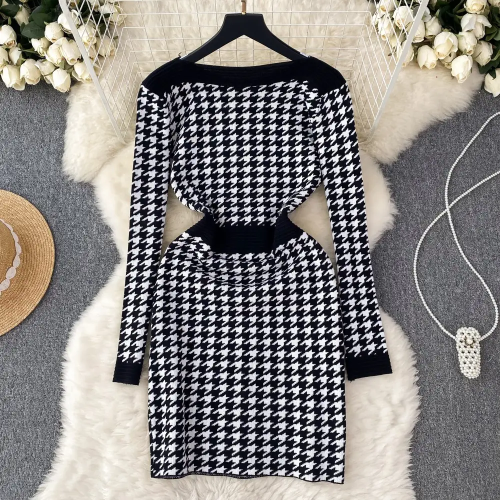 Women's Waist-controlled Long Sleeves Plaid Knitted Dress