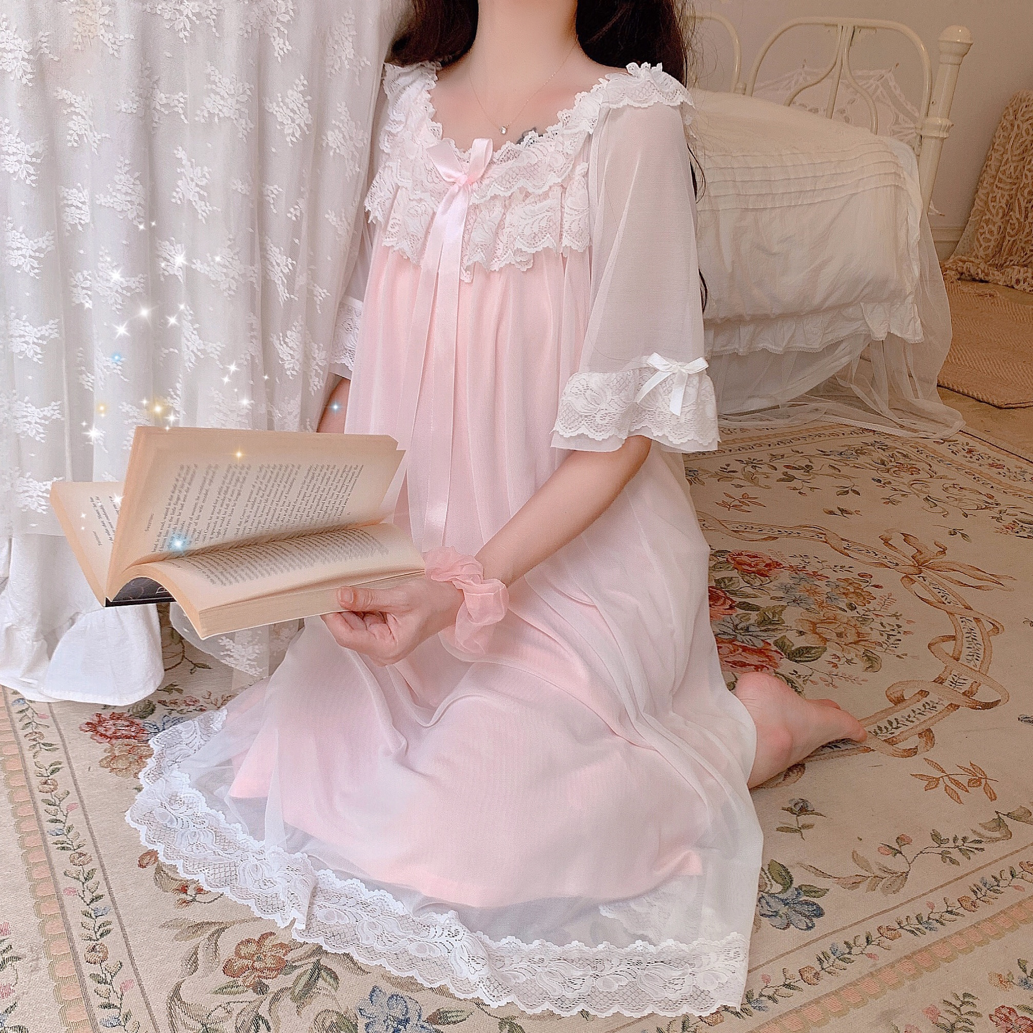 Title 4, Woman Robe Nightgown Long Sleepwear Vintage Ele...