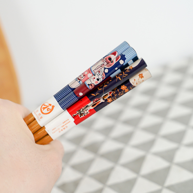 Factory Supply Japanese Style Lucky Cat Cartoon Cute Bamboo Chopsticks Five Pairs Set Gift Box Chopsticks