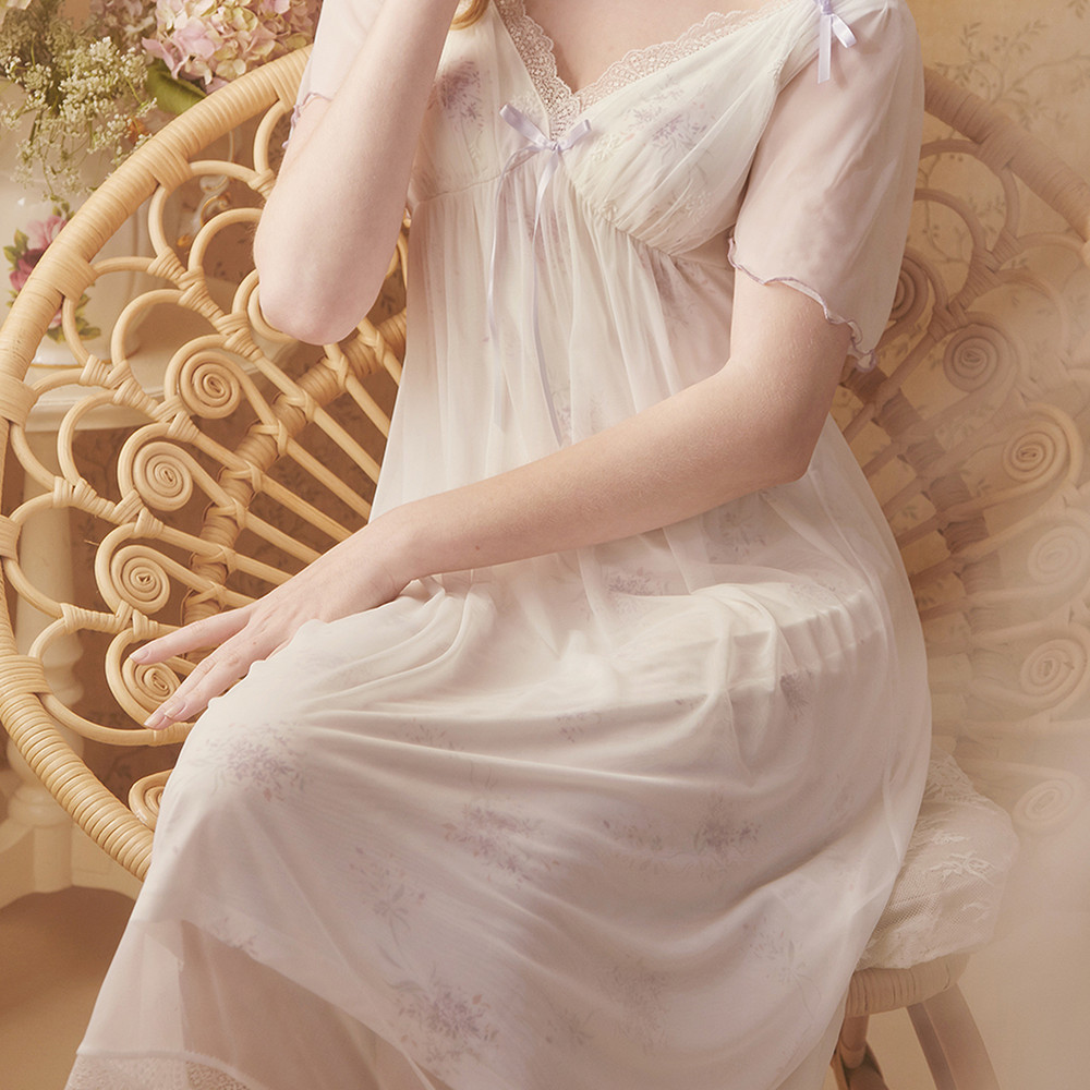 Women's Short Sleeved Lace Pajamas