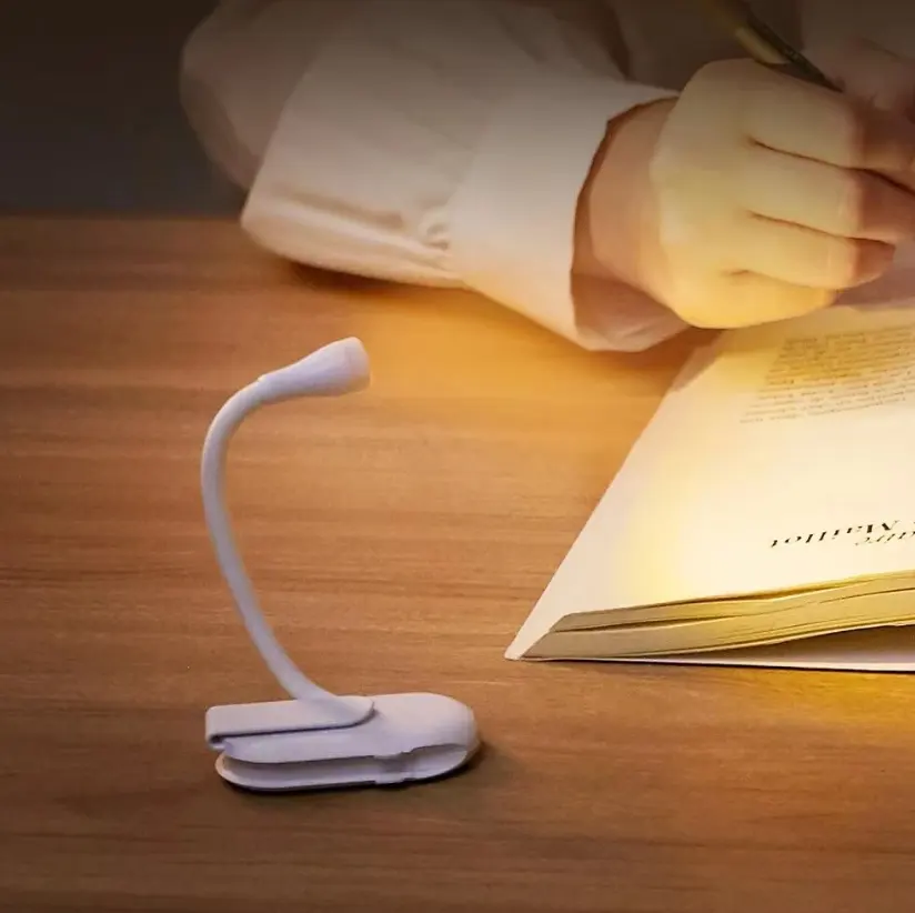 Modern Minimalist Clip-on Table Lamp 3 Colors
