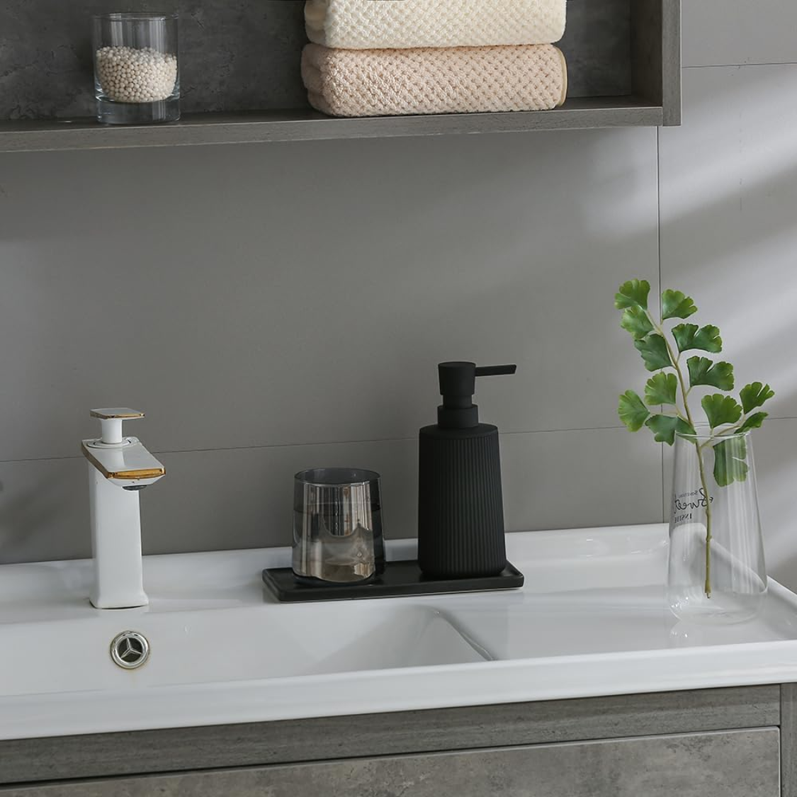 Small Soap Dispenser For Bathroom And Kitchen Modern Farmhouse Striped Style Plastic Hand Soap Dish Soap Dispenser With Pump Matte Black