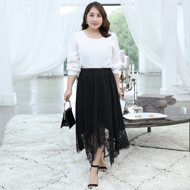 Title 4, Slim-fit hip-covering A-line skirt with lace st...