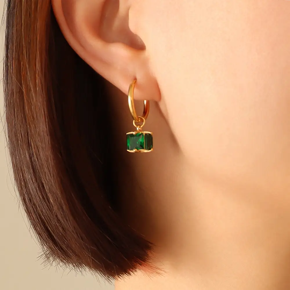 Titanium Steel Emerald Zircon Necklace Earrings Jewelry Set