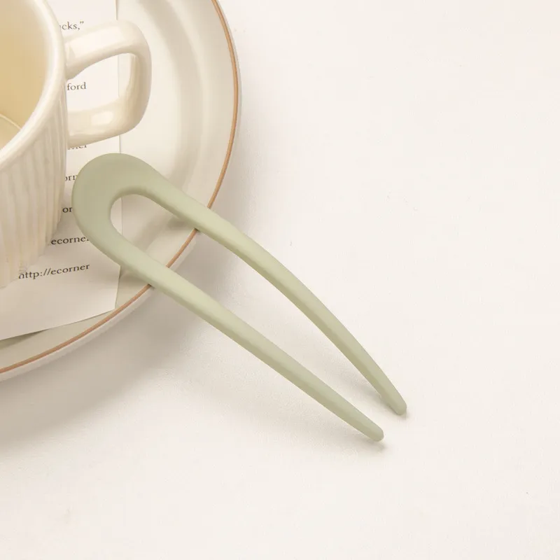 Girly Candy Color U-shaped Hairpin - Bean Green