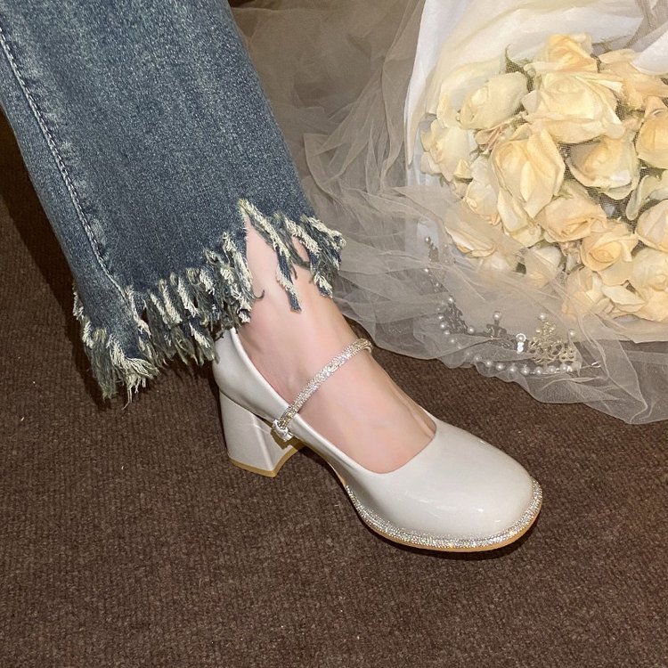 Block Heel Mary Jane Pumps