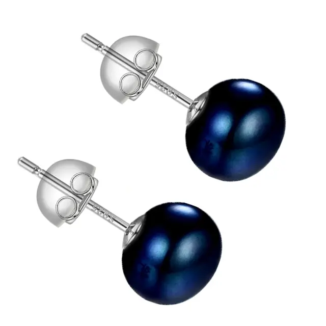 Simple And Creative Natural Freshwater Pearl Stud Earrings