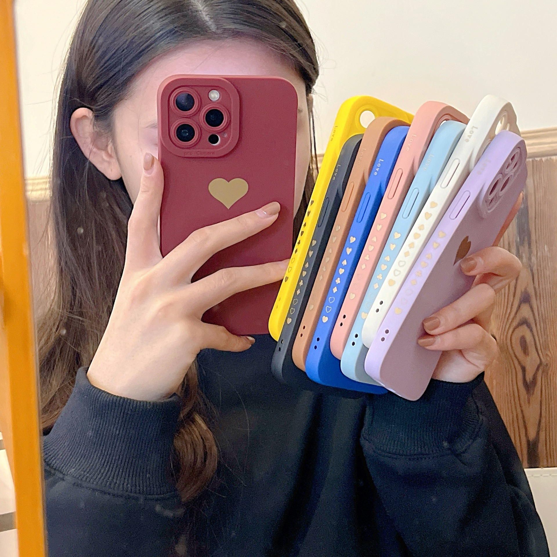 Coque de téléphone à petit cœur effet doré sur les côtés – ivoire uni – iPhone 12 Pro