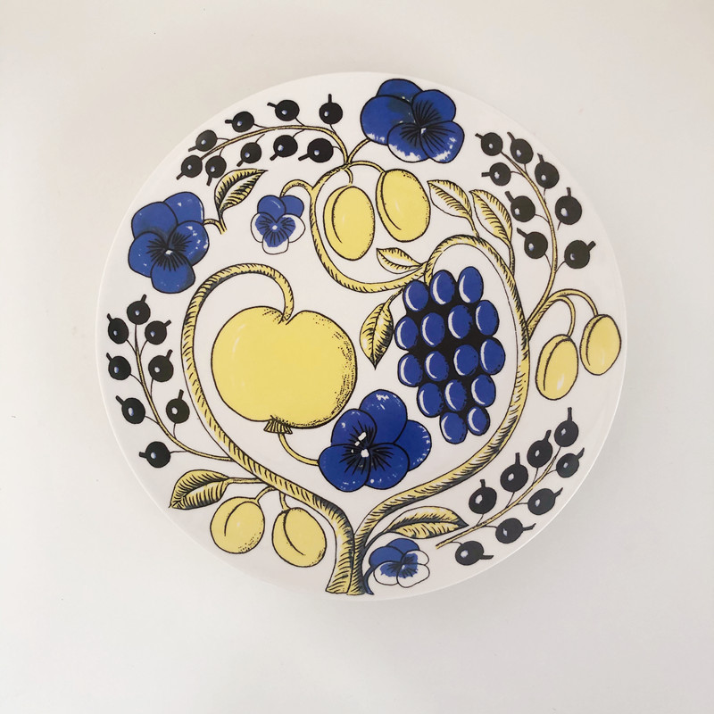 Yellow fruit plate