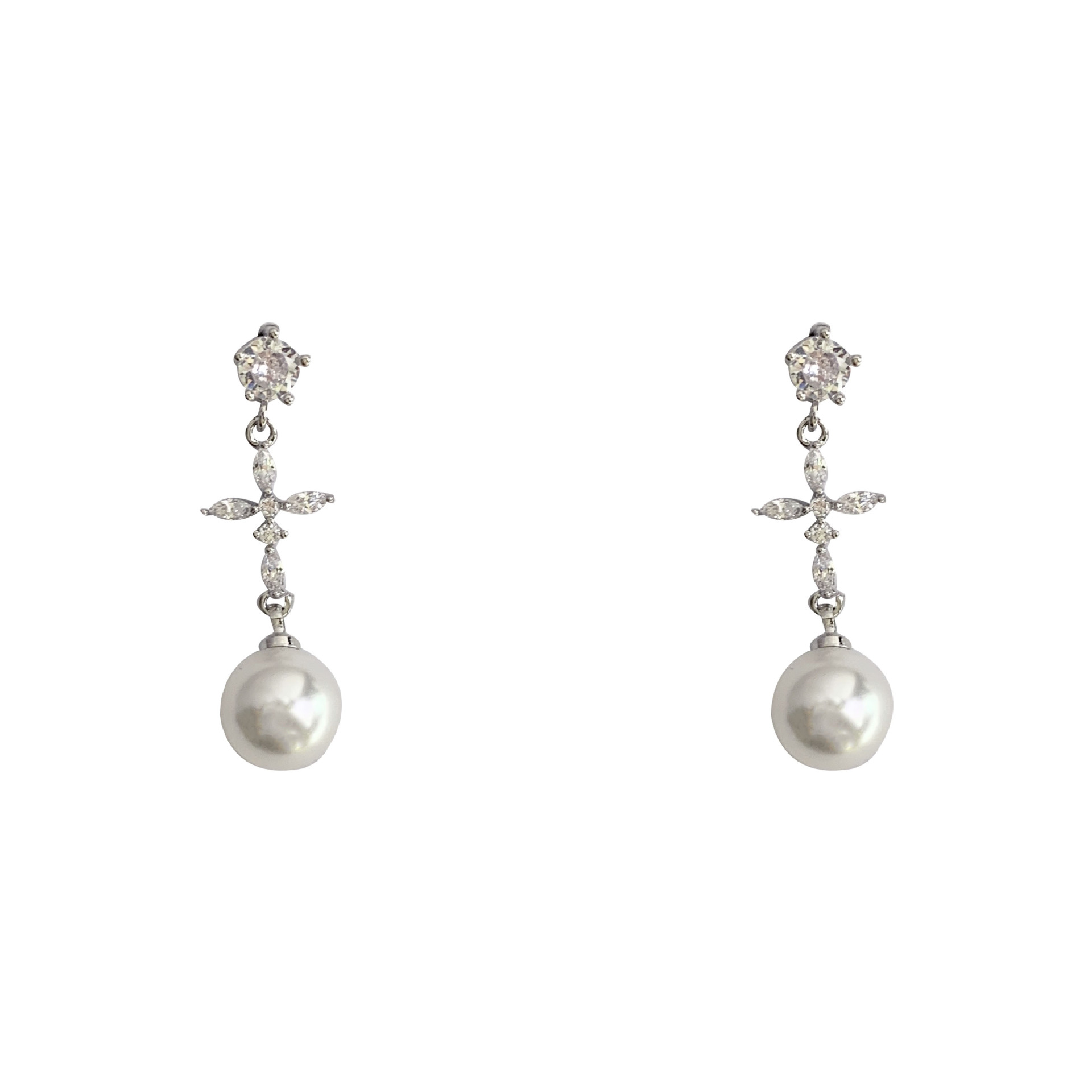 Elevate your elegance with the timeless beauty of La Perle™ Pearl Earrings. Crafted with meticulous attention to detail, each pair showcases lustrous, perfectly round pearls that embody sophistication and grace. Set in premium 14K gold, these earrings offer a classic yet modern design, making them a versatile addition to any jewelry collection.