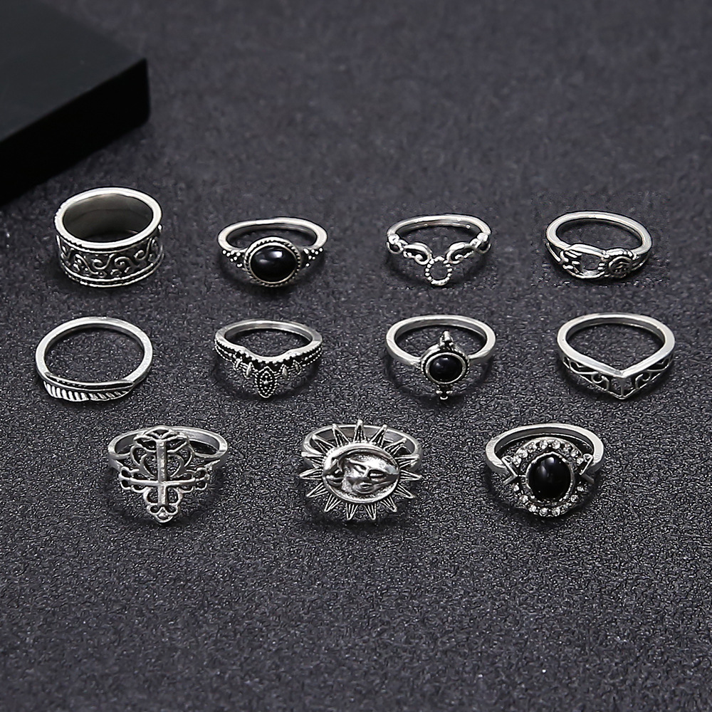 Hollow Carved Black Gemstone And Micro Diamond Ring Sun Smiley Face Ring