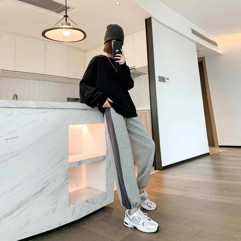 Title 1, Fall Skinny Harem Pants Wearing Gray Track Pants