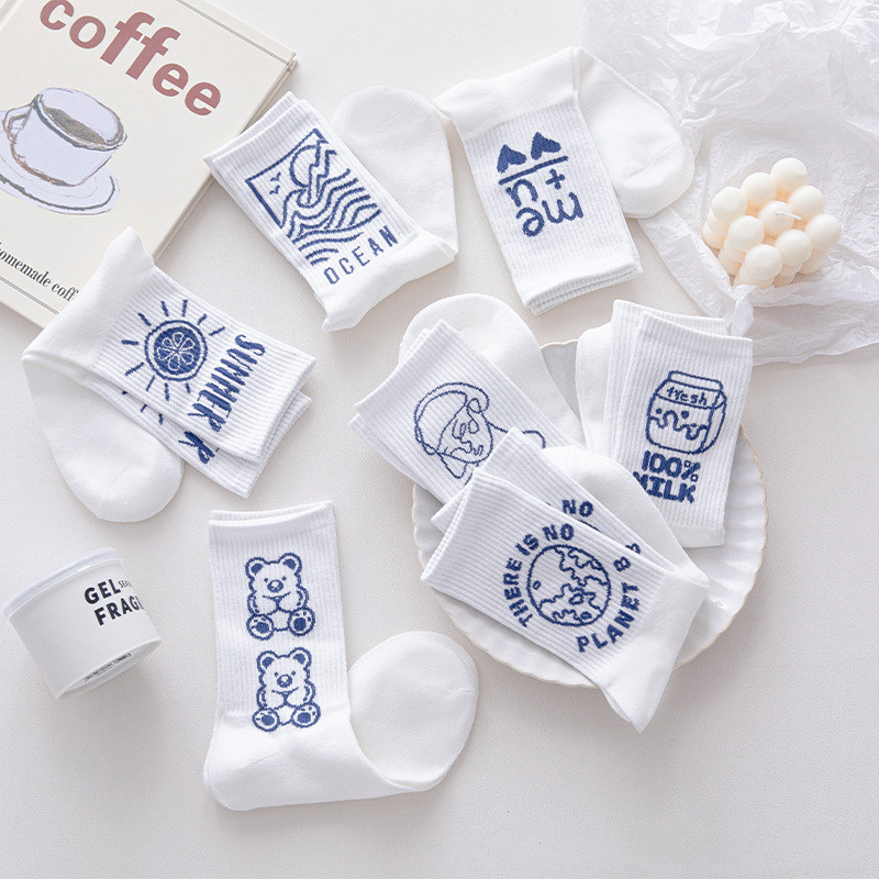 Japanese Women's New Breathable Sweat-absorbing Mid-tube Socks