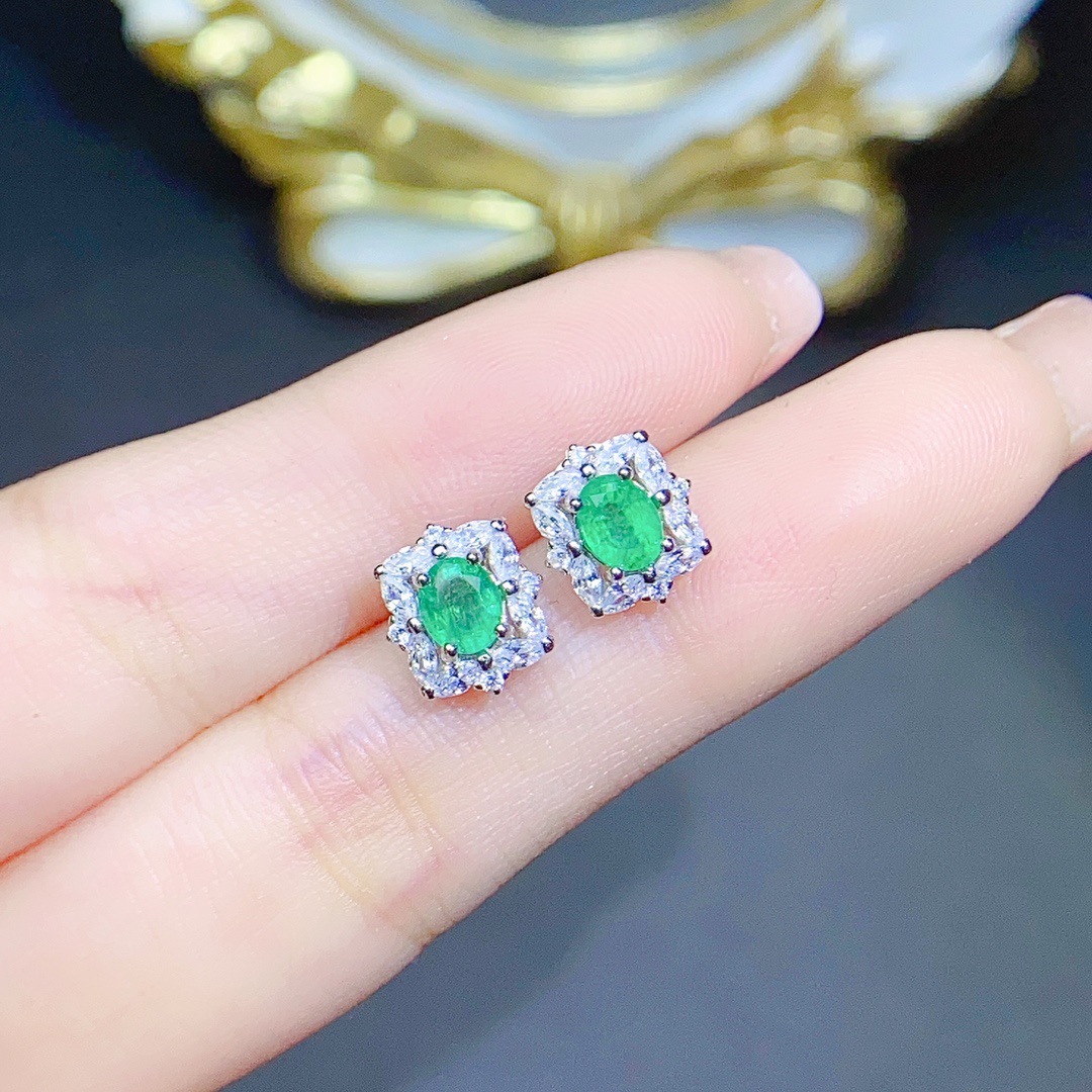 Title 5, S925 Silver Inlaid Natural Emerald Earrings