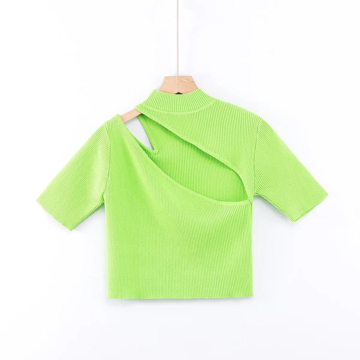 Title 2, Short-sleeved Knit T-shirt With Front Side Opening