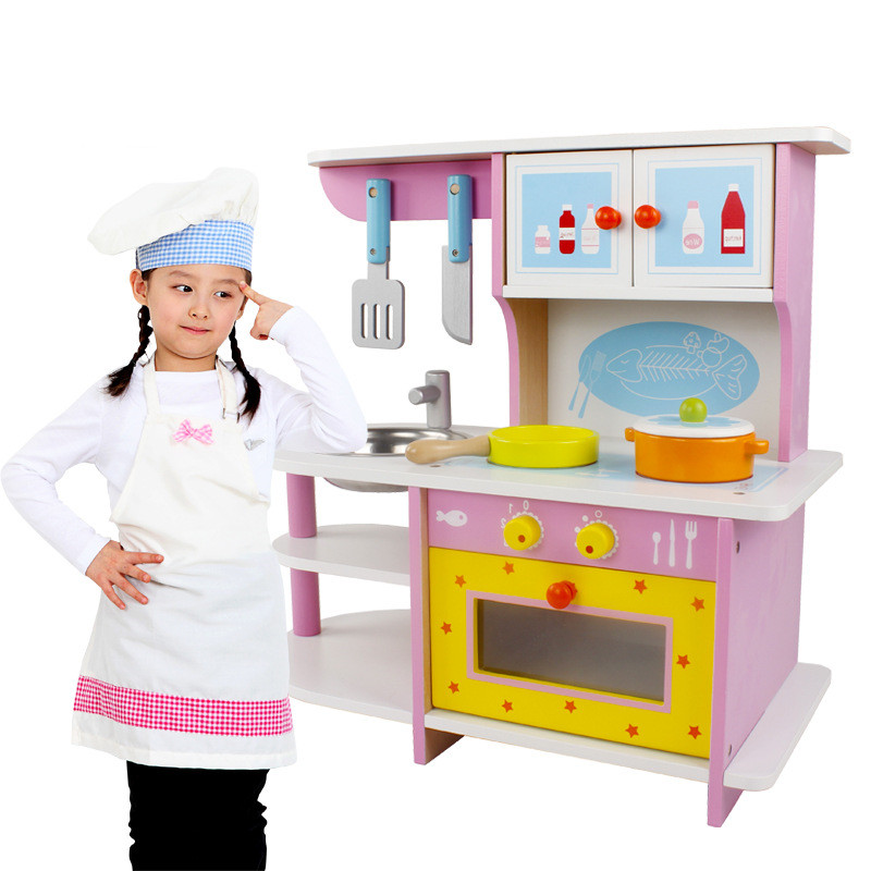 Title 3, Wooden children cooking simulation