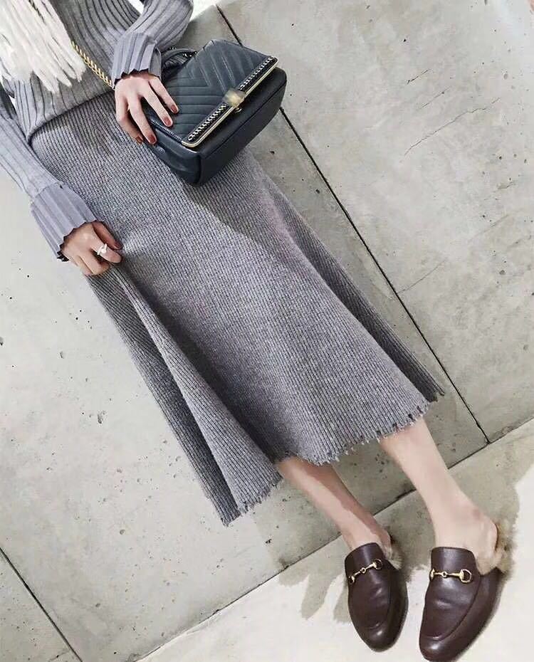 Women's Pleated Skirt Knitted Mid-length Slim A-line Skirt