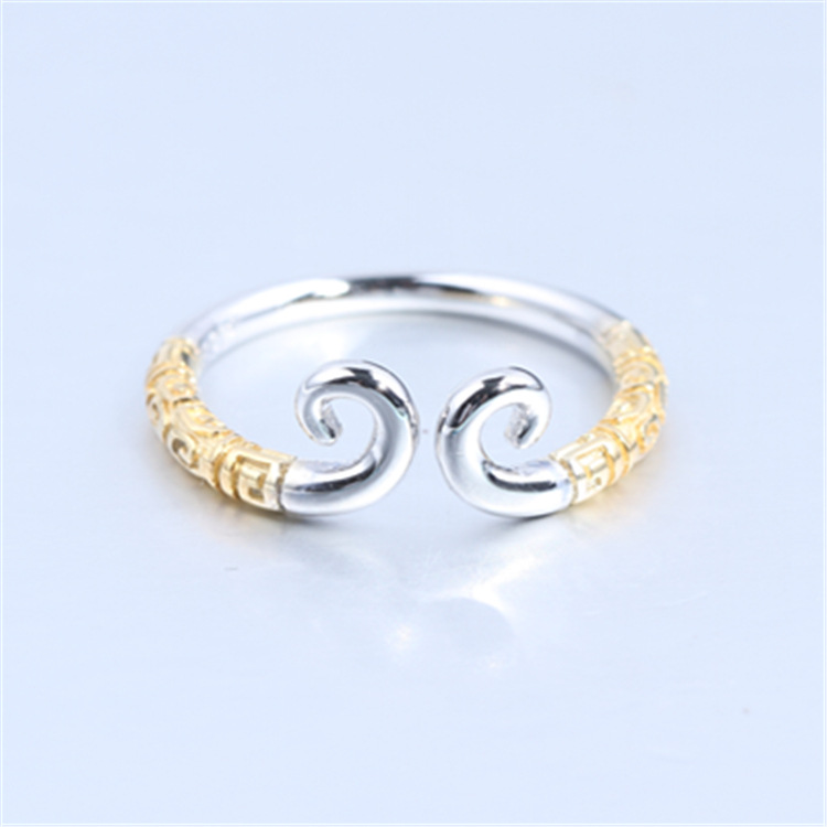 Trilateral Texture Hoop Charm Two-color Hand Ornament