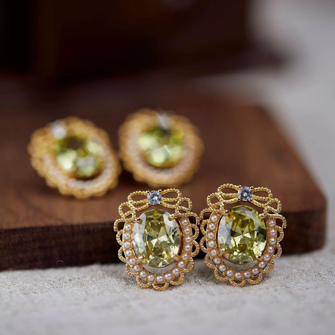Olive Green Stud Earrings Inspired By Windsor Manor. Classic Hepburn Style, French Retro Design With Luxurious & Elegant Charm, Ideal For Elegant Ladies.