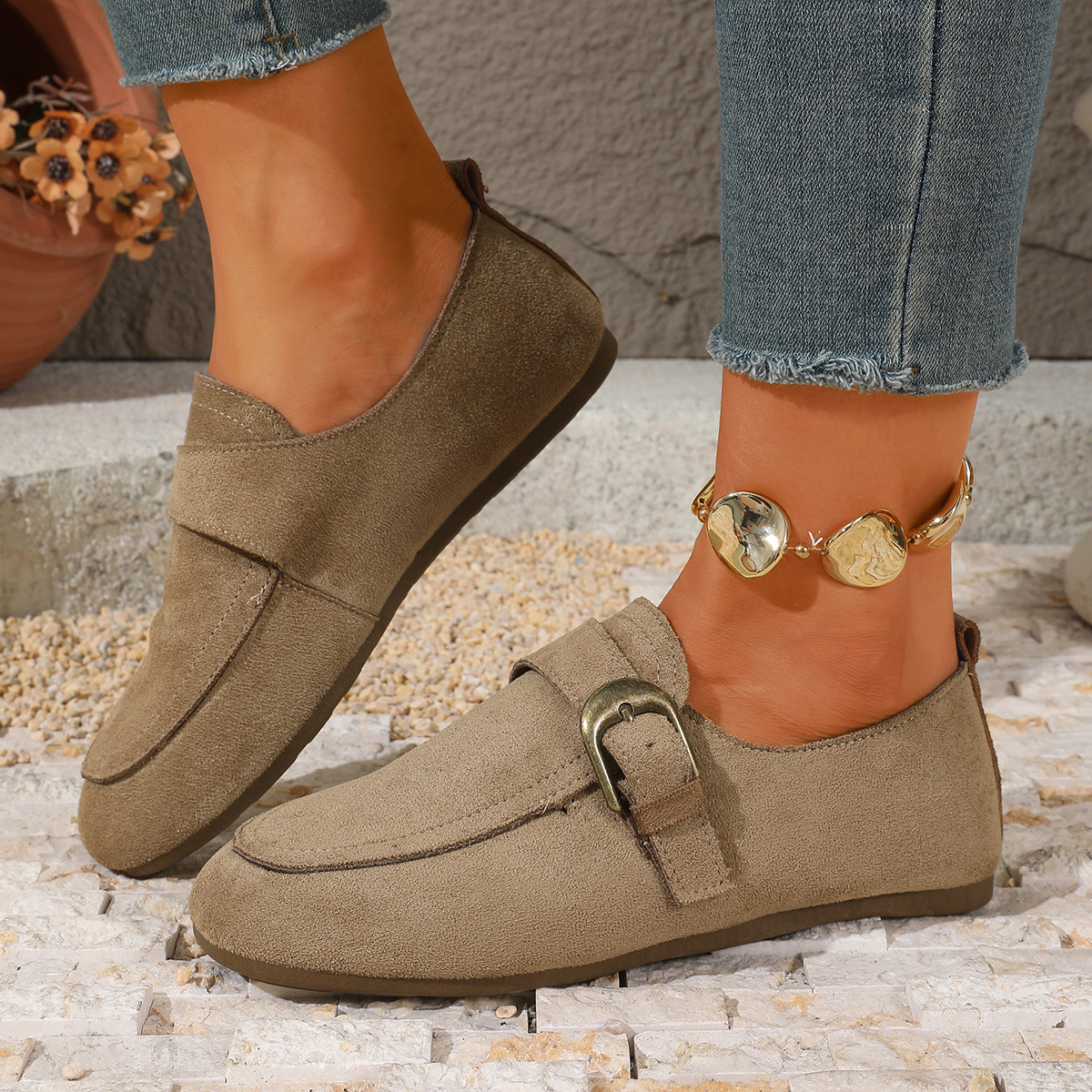 Spring Autumn Retro Simple Soft Soled Women's Flats And Loafers 2026 Fashion Solid Shallow Comfort Women Shoes