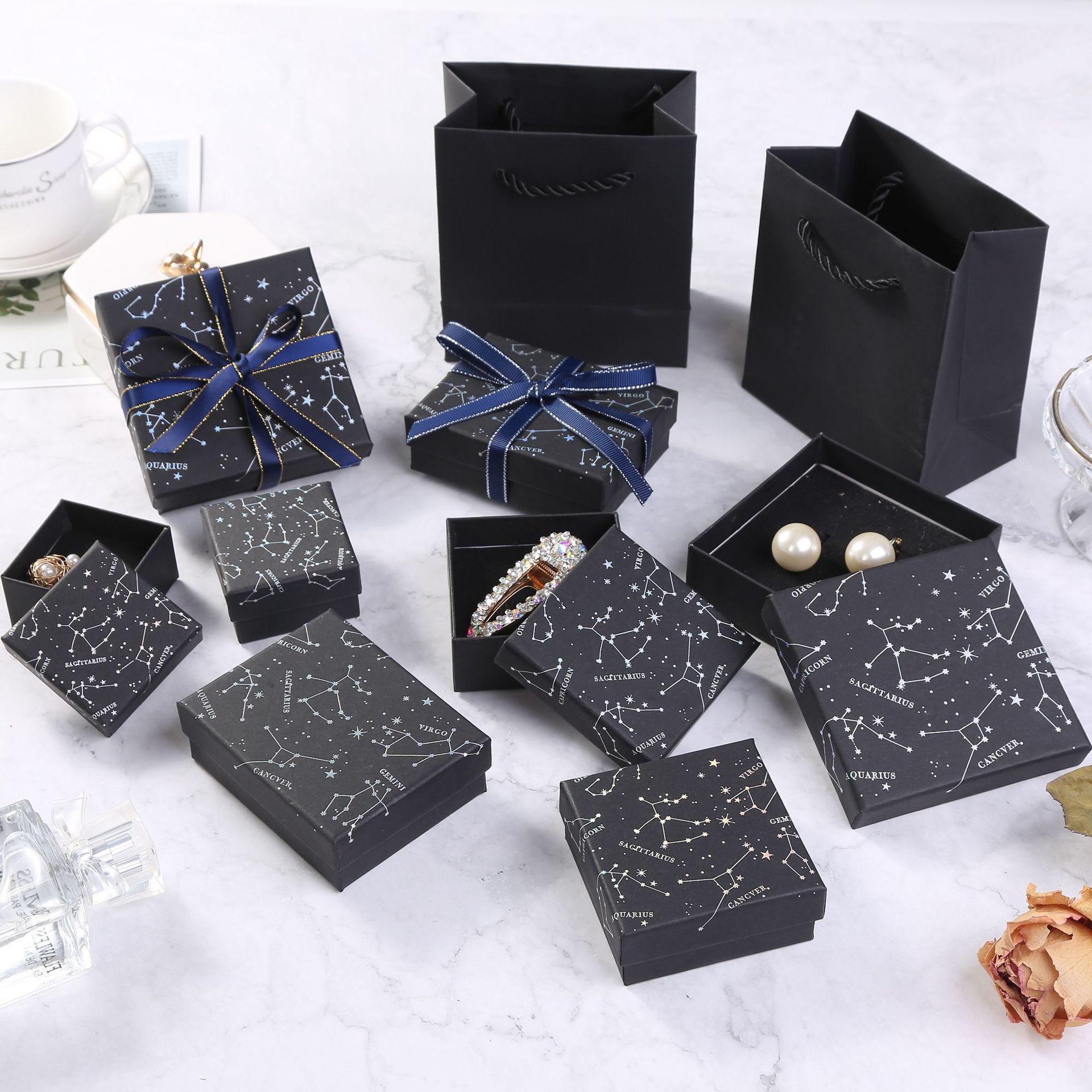 Title 4, Constellation earring box