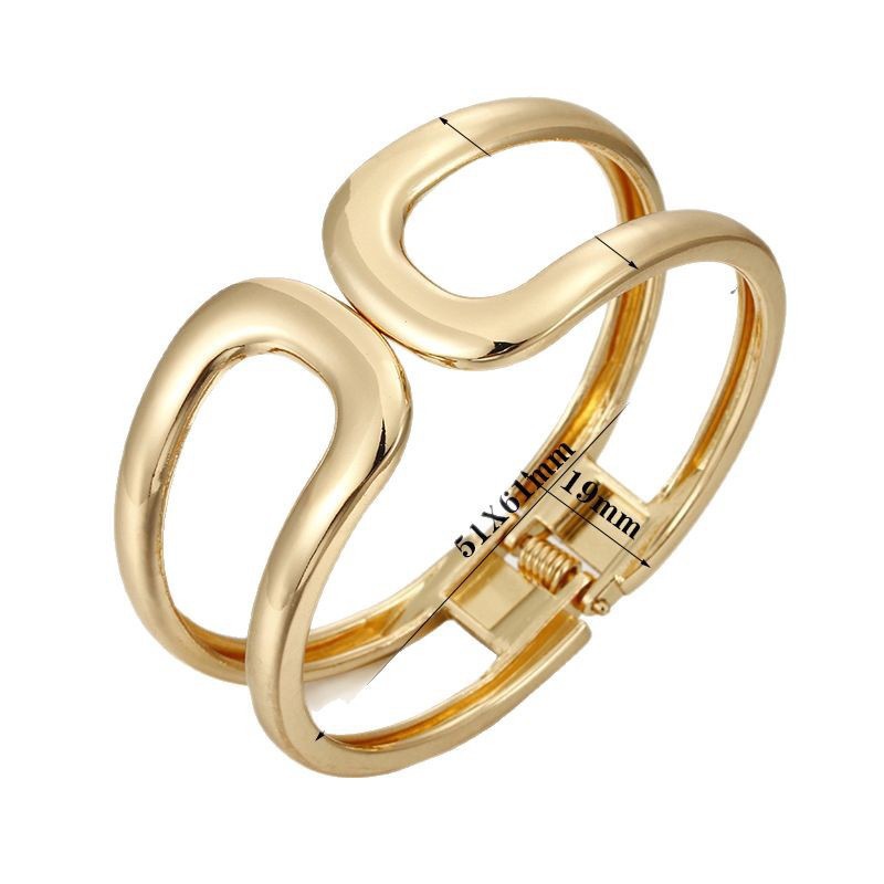 Hollow Zinc Alloy Gold Bracelet For Women, European American Exaggerated Style, Anti-fade, Wholesale Cross-border Hot Sale Jewelry