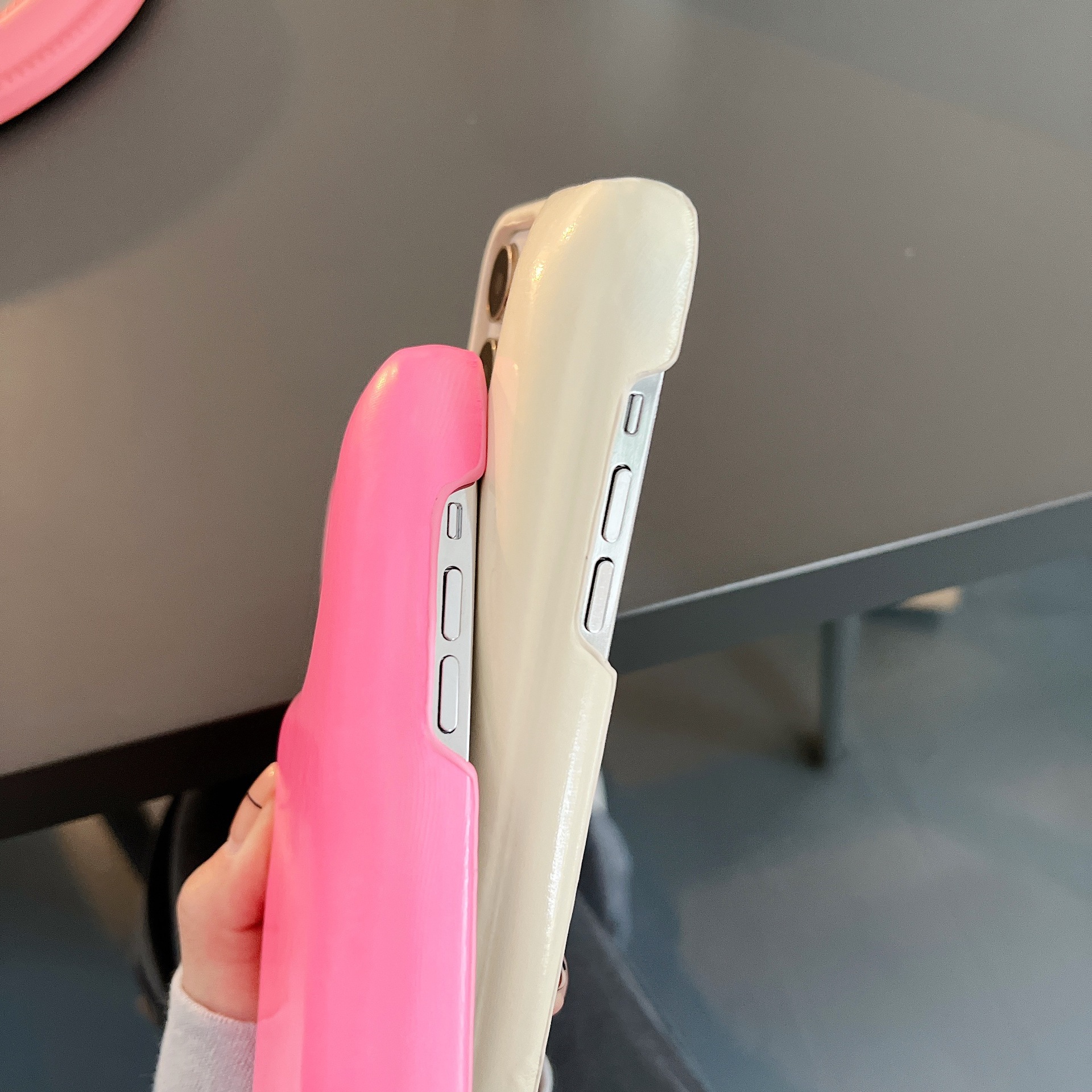 Simple Fashion Glossy Leather Phone Case Protective Case - Image 9