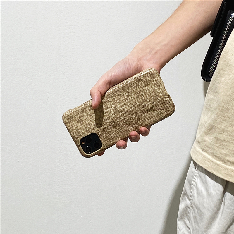 Retro Brown Coffee Snakeskin Pattern Silicone Phone Case - Image 3