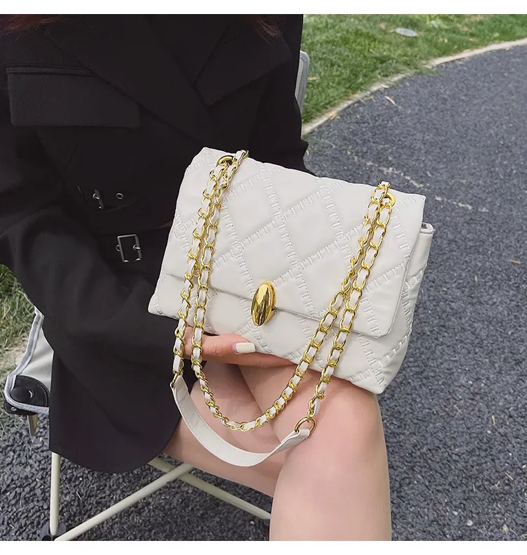 Women's Fashion Simple Solid Colour Rhombus Chain Shoulder Crossbody Bag - Beige