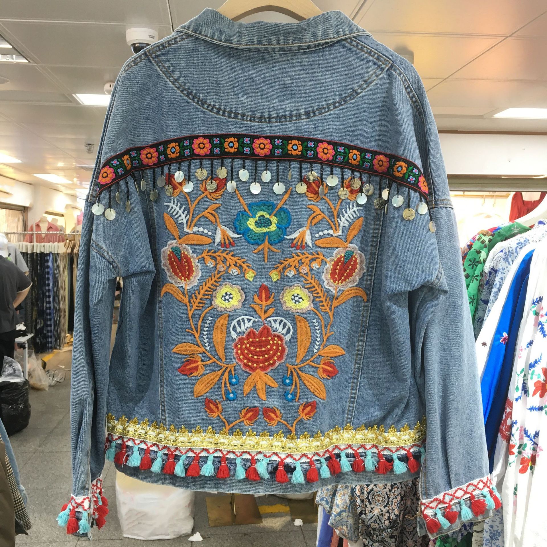 Women's Ethnic Style Flower Embroidery Heavy Industry Sequins Beaded Fringed Denim Jacket