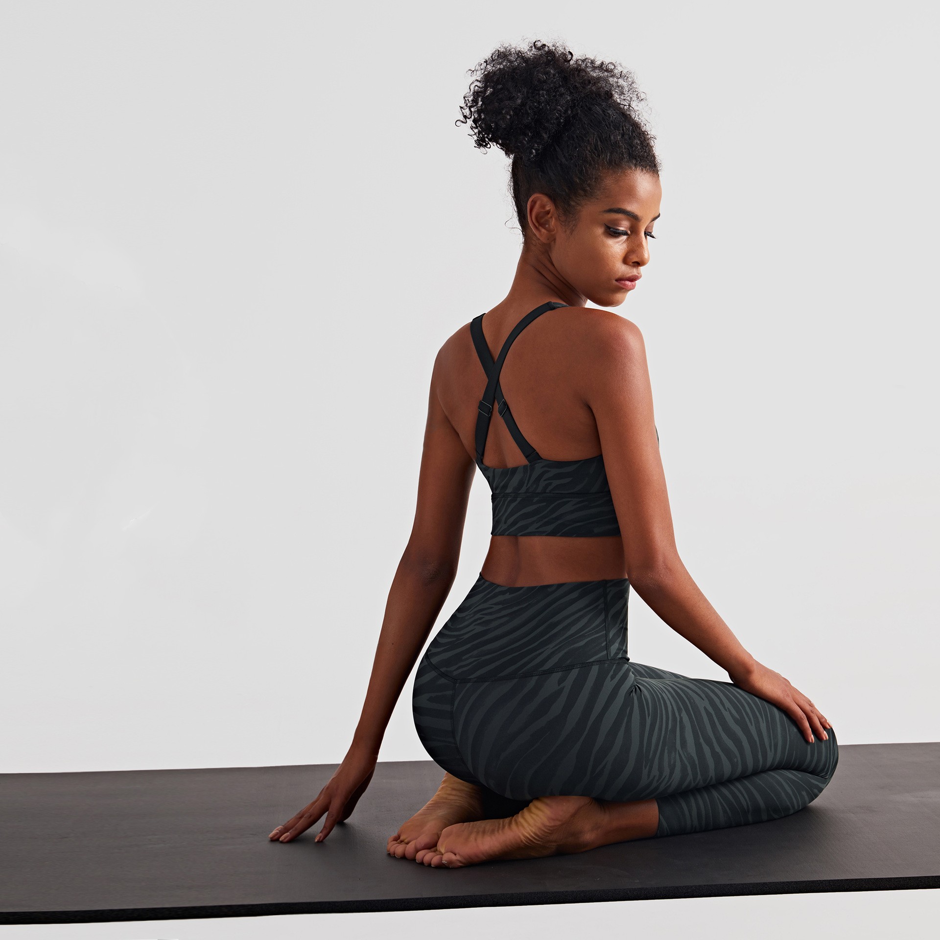 Zebra-print High-waisted Hip-lifting Sports Tights