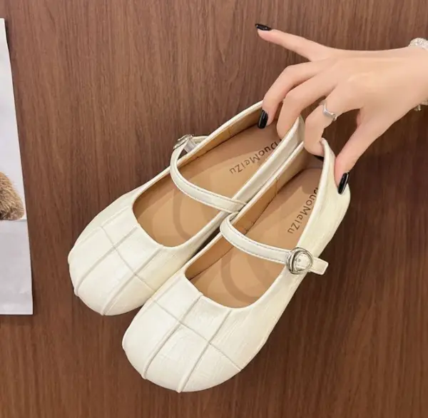 Women's Mary Jane Shoes, 2026 New French Retro Flat Summer Single Shoes, Soft Sole One Strap Flats, Gentle Style Match Dresses