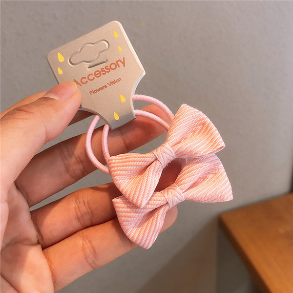 One card with pink arrows