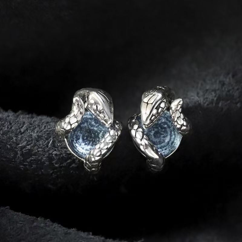 Single Retro Domineering Dragon & Snake Earrings For Men, Trendy Niche Personalized Male Fashion Ear Jewelry
