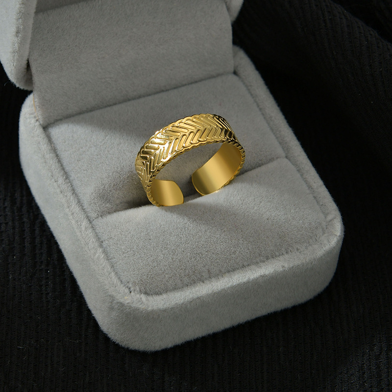 Stainless Steel Twill Jewelry 14k Gold Cold Wind Ring Female