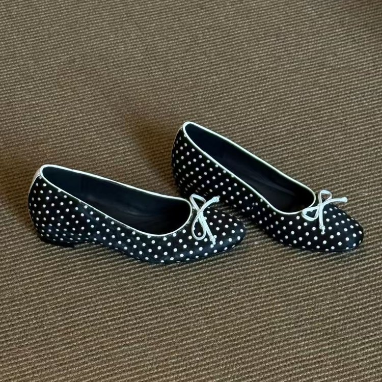 Hidden Wedge Kitten Heel Pumps, picture 4 of 4