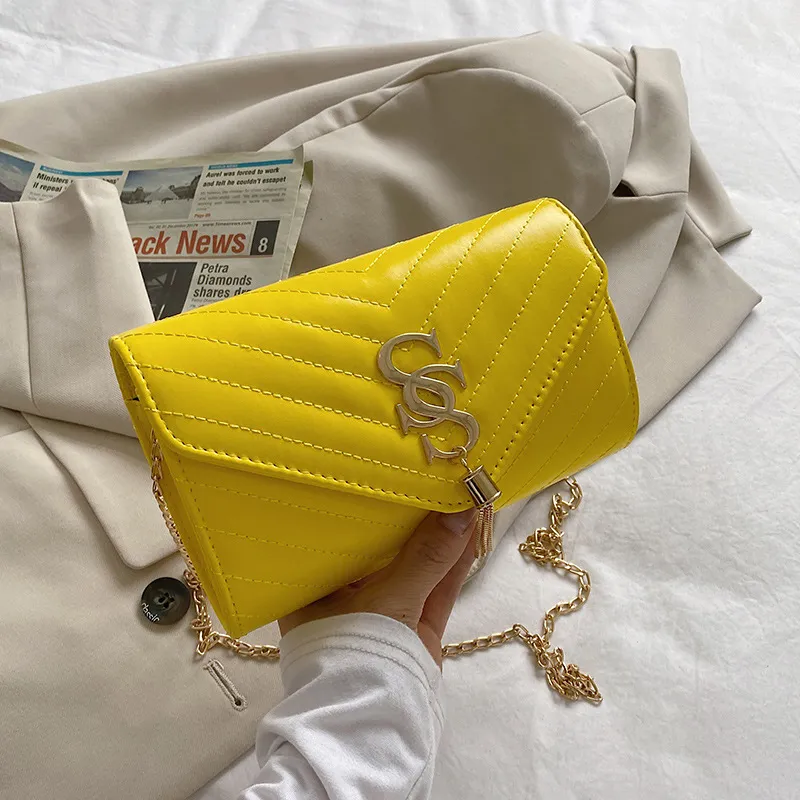Chain Crossbody Fashion Letter Fringe Tote Bag - Yellow