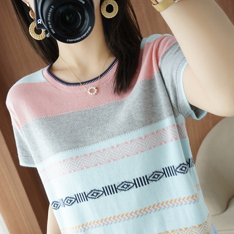 Title 4, Womens Contrast Color Rainbow Striped Sweater....