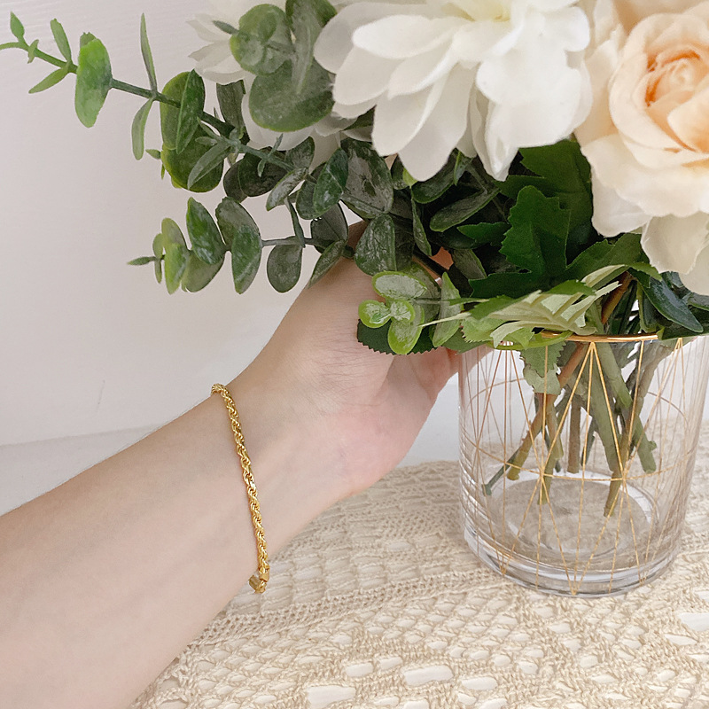 Sterling Silver Trendy Hip-hop Twist Bracelet Women