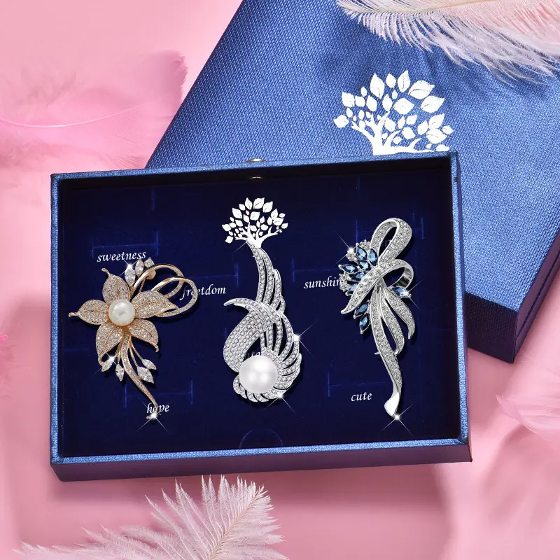 Elegant Retro Pearl Brooch Set