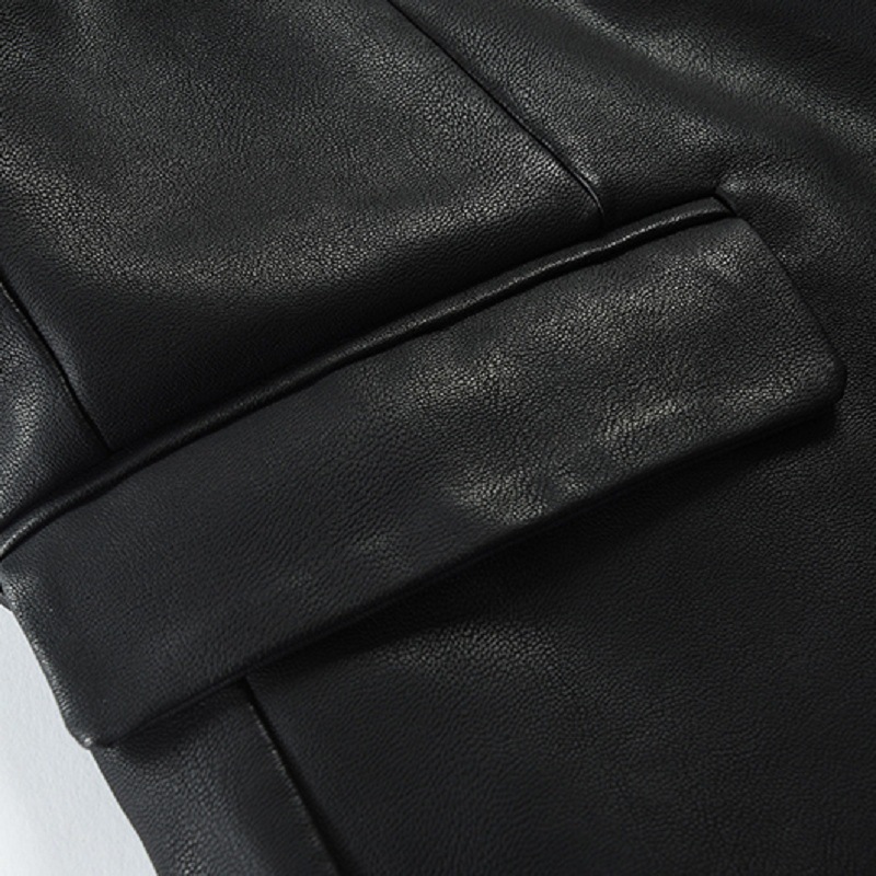 معطف لوكوموتيف قصير بتصميم كوري نحيف