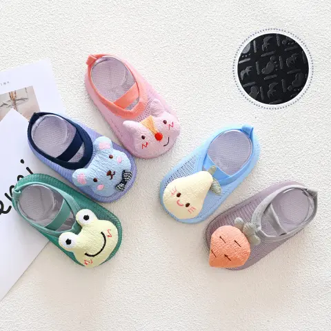 Cute Simple Non-slip Baby Shoes and Socks