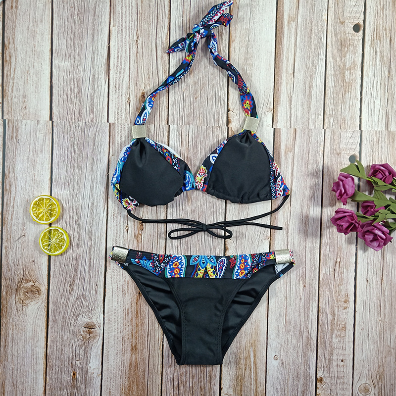 European And American Sexy Splicing Metal Decoration Two-piece Swimsuit - Image 4