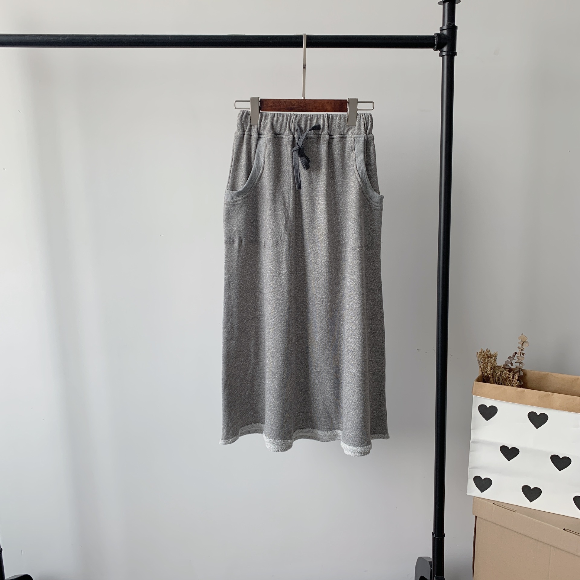 Elastic Drawstring Two-pocket Terry Knit Skirt