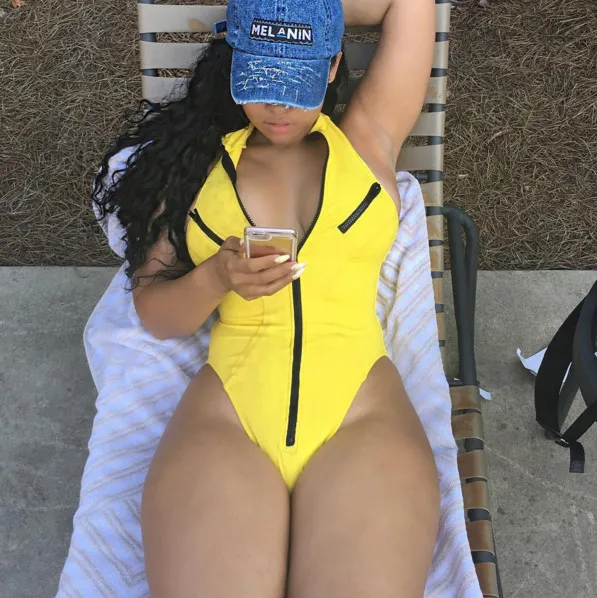 Gathered Sexy Bikini Ladies One-Piece Zipper Swimsuit - Yellow