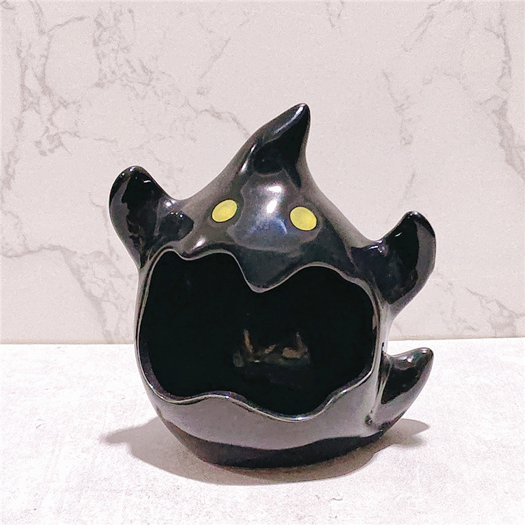 Title 5, Home Cute Ghost Household Ashtray