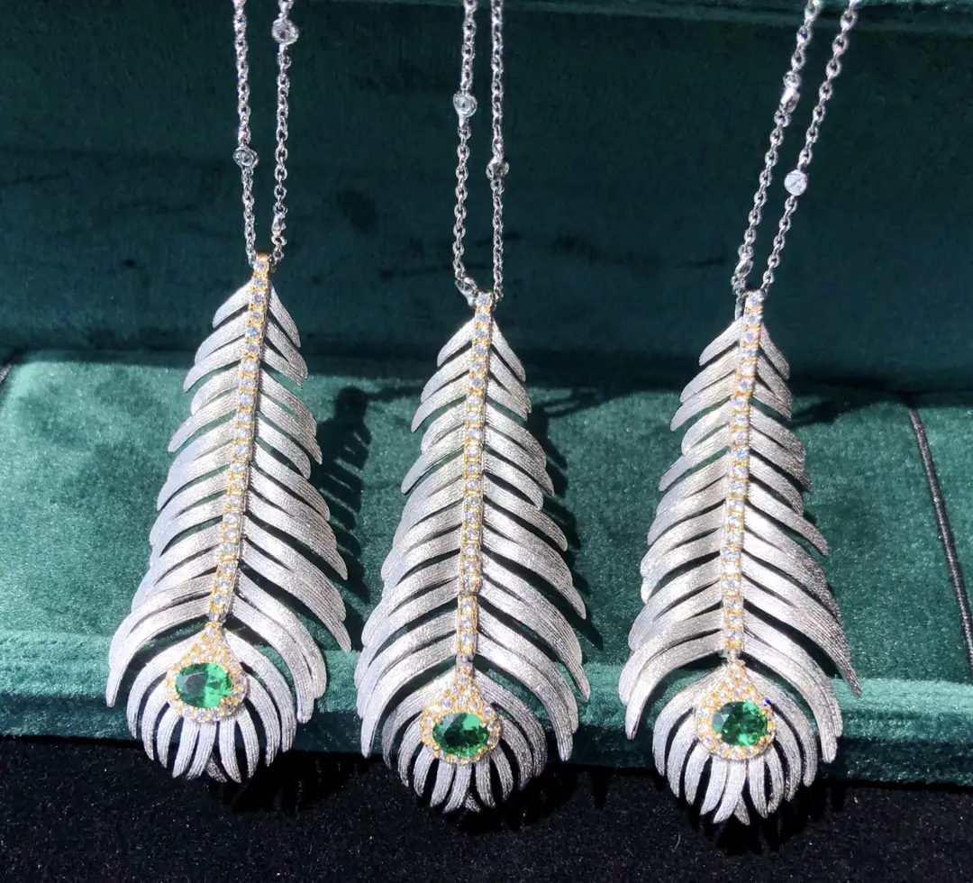 Light Luxury 925 Silver Brushed Feather Pendant Necklace